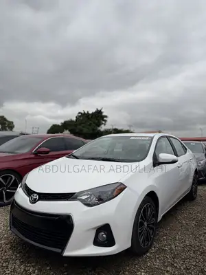 Toyota Corolla S Plus 4dr Sedan (1.8L 4cyl CVT) 2016 White