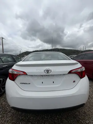 Toyota Corolla S Plus 4dr Sedan (1.8L 4cyl CVT) 2016 White