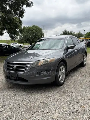 Honda Crosstour 2011 Gray