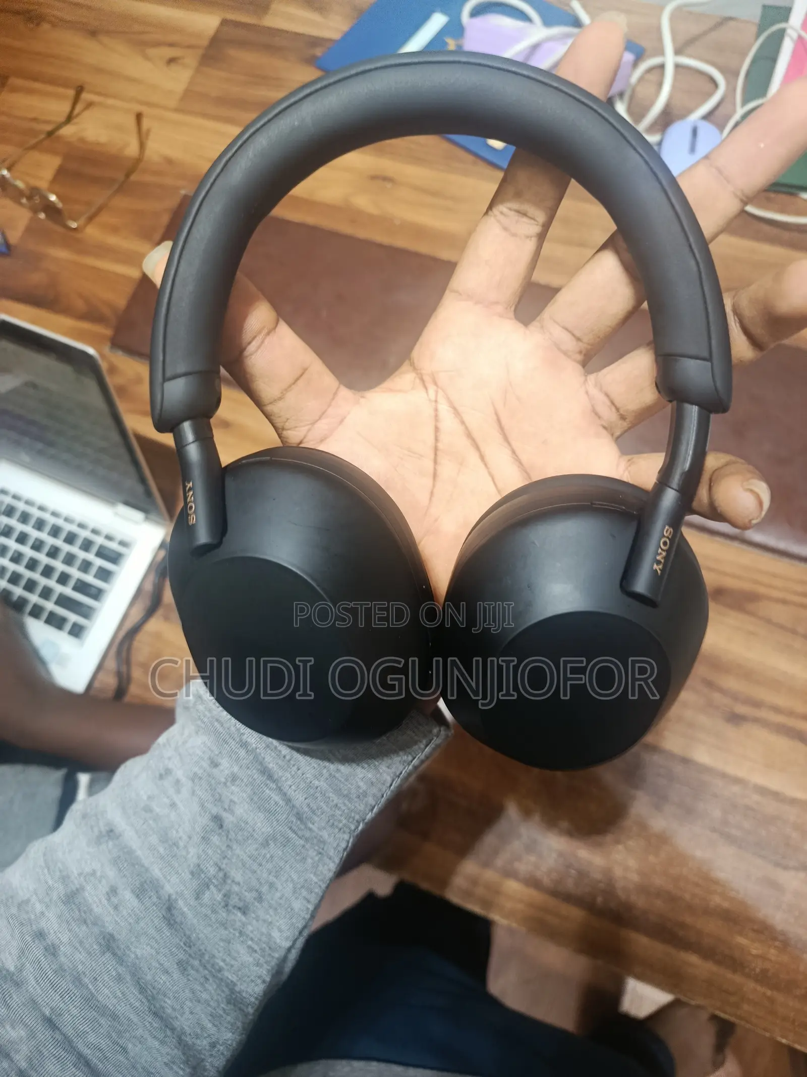 Sony Wh-1000xm5