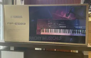 PSR -E583 Yamaha Piano Complete 61 Keys Synthesizer Workstation