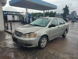 Toyota Corolla 2004 Gray