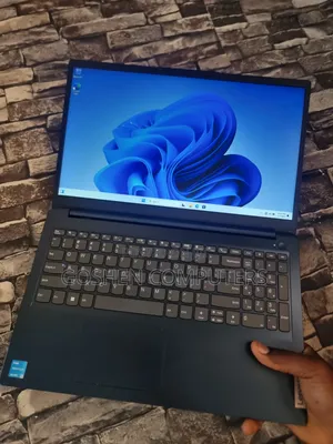 Laptop Lenovo IdeaPad 1 4GB Intel Pentium SSD 128GB