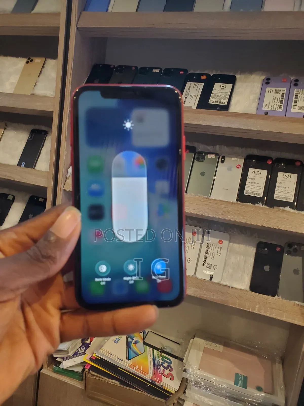 Apple iPhone 11 64 GB Red
