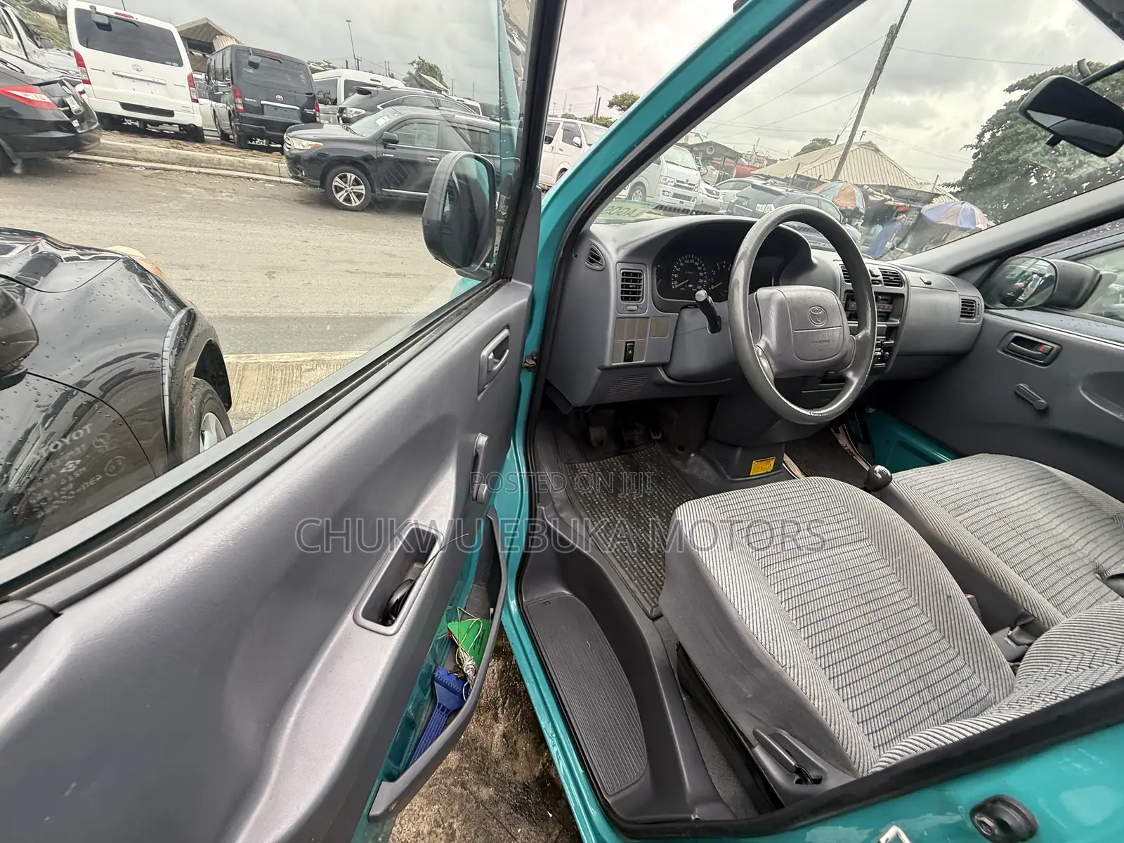 Toyota HiAce 2004 Green