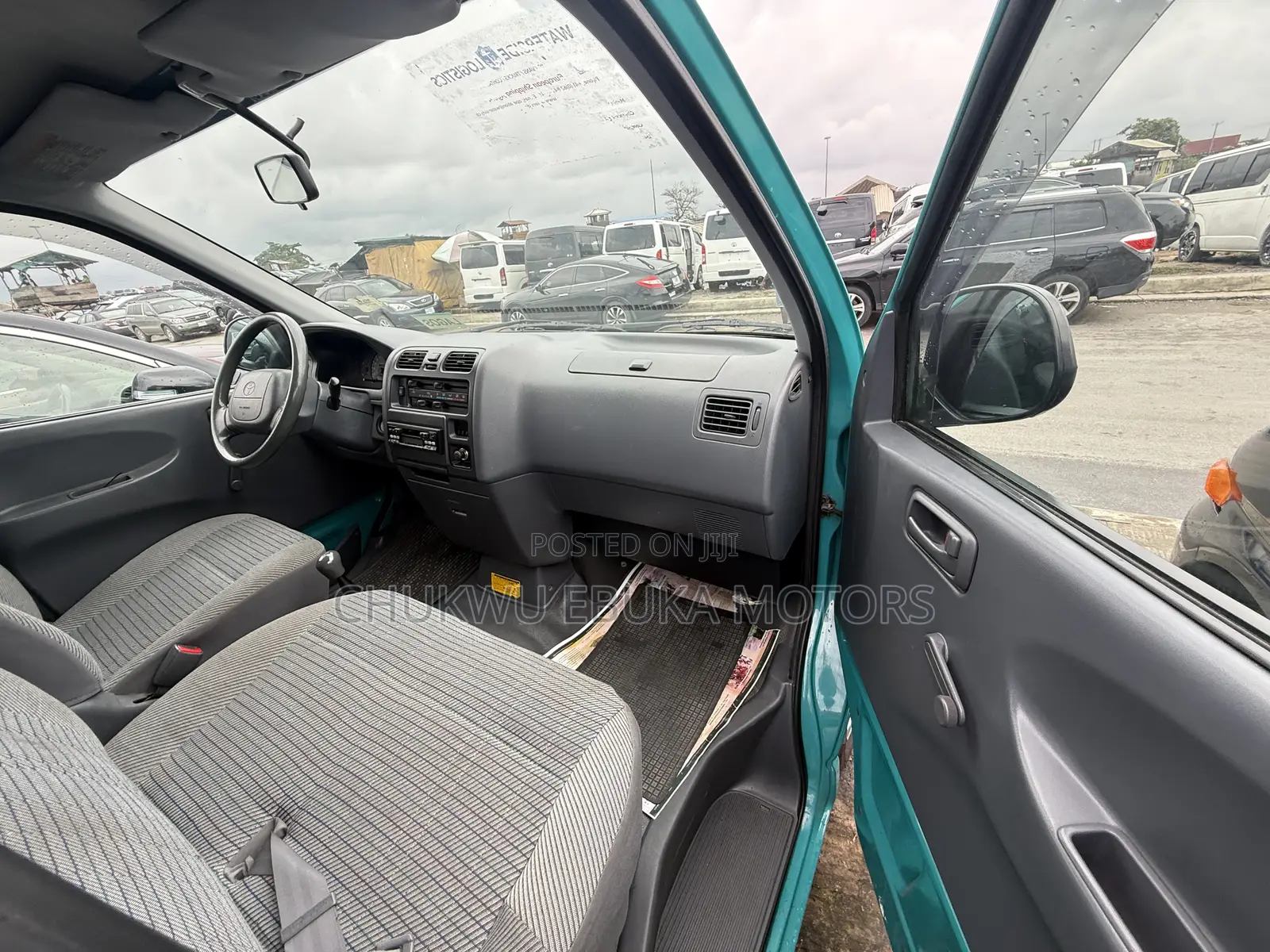 Toyota HiAce 2004 Green