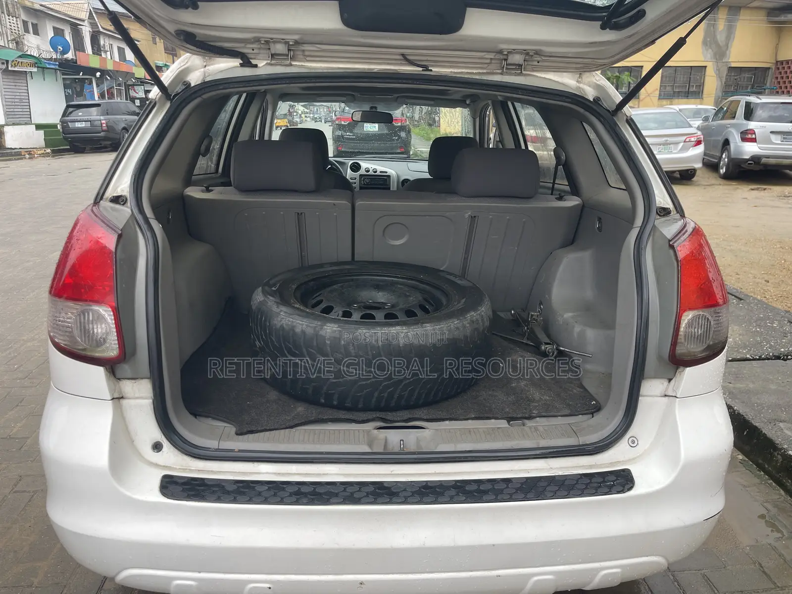 Toyota Matrix 2004 White