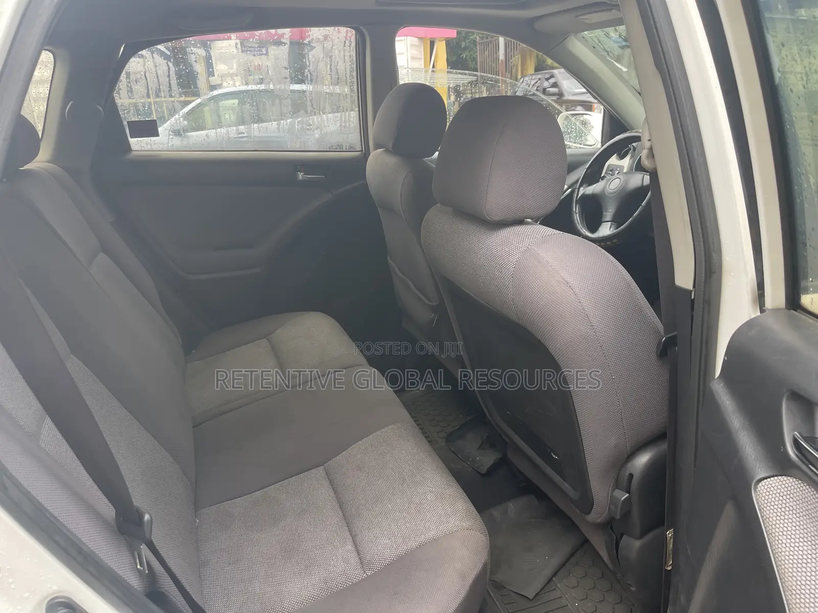 Toyota Matrix 2004 White