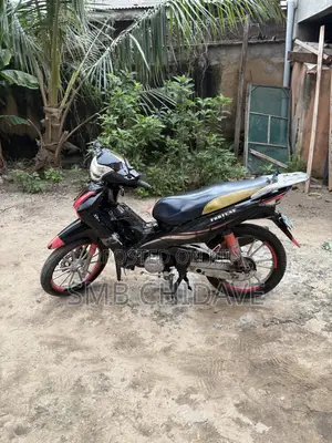 Kymstone Husky 2022 Black