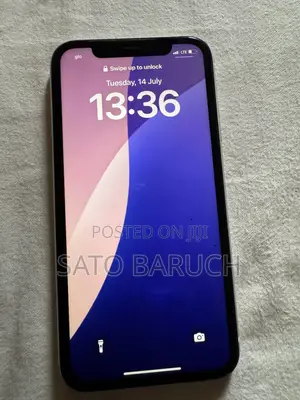 Apple iPhone XR 64 GB White