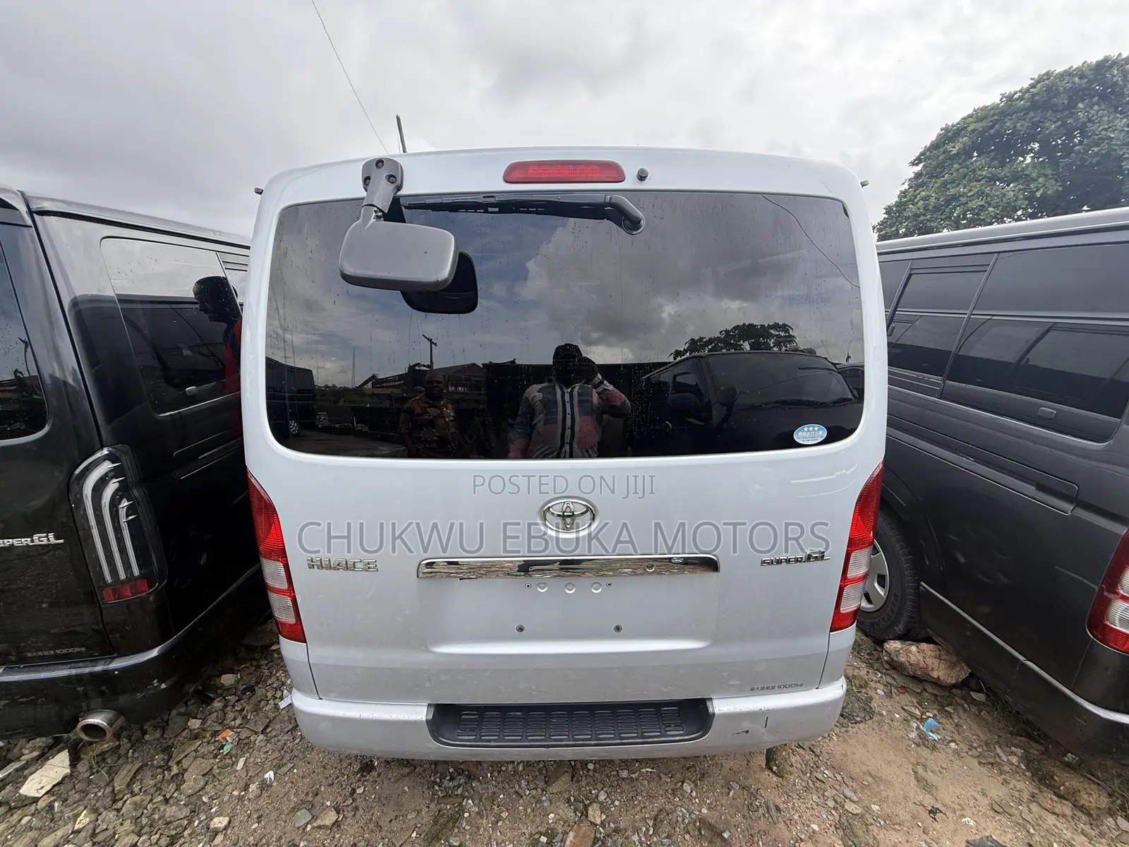 Toyota HiAce 2010 Silver