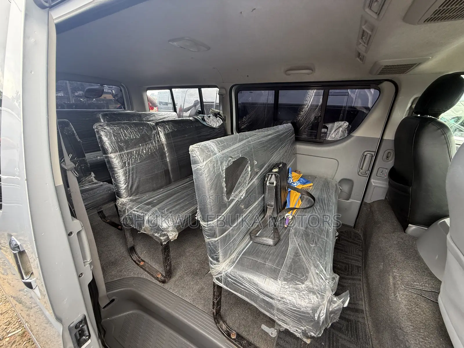 Toyota HiAce 2010 Silver