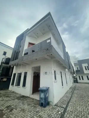 Furnished 4bdrm Duplex in Lekki for sale