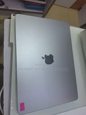 Laptop Apple MacBook Air 2022 M2 16GB Apple M2 SSD 512GB