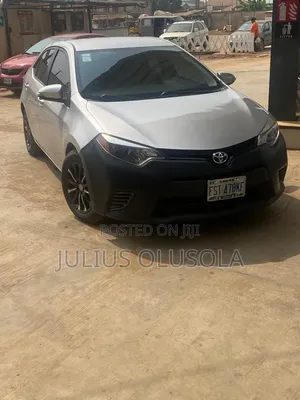 Toyota Corolla 2016 Gray