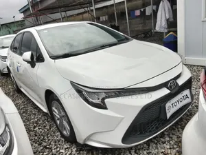 Toyota Corolla 2021 Off white