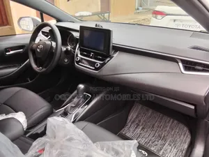 Toyota Corolla 2022 Off white