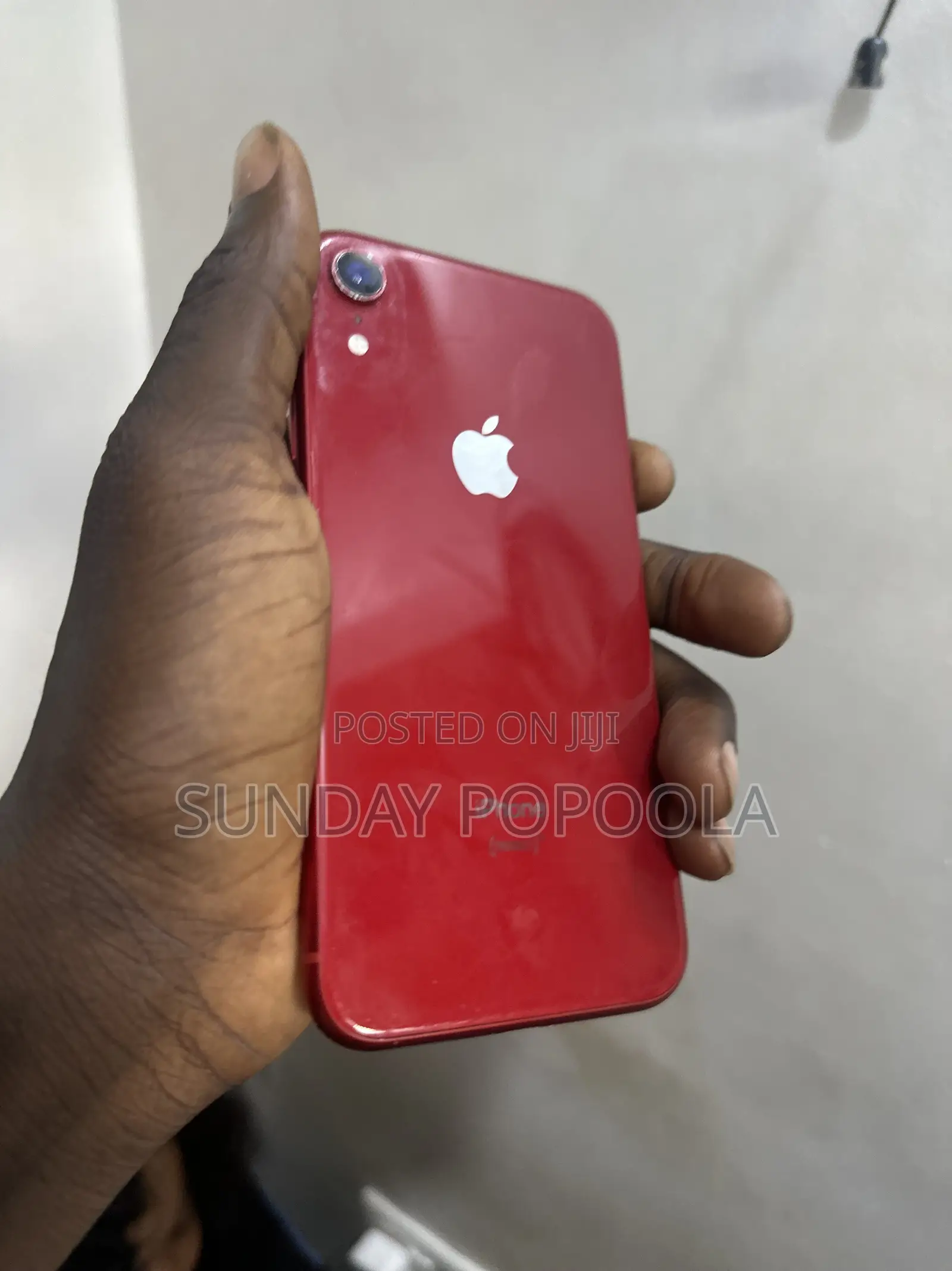 Apple iPhone XR 64 GB Red