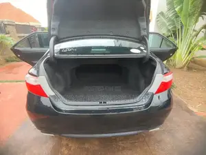Toyota Camry 2016 Black