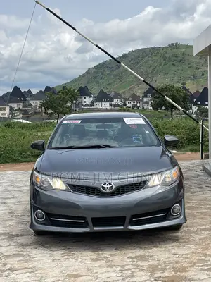 Toyota Camry 2013 Gray
