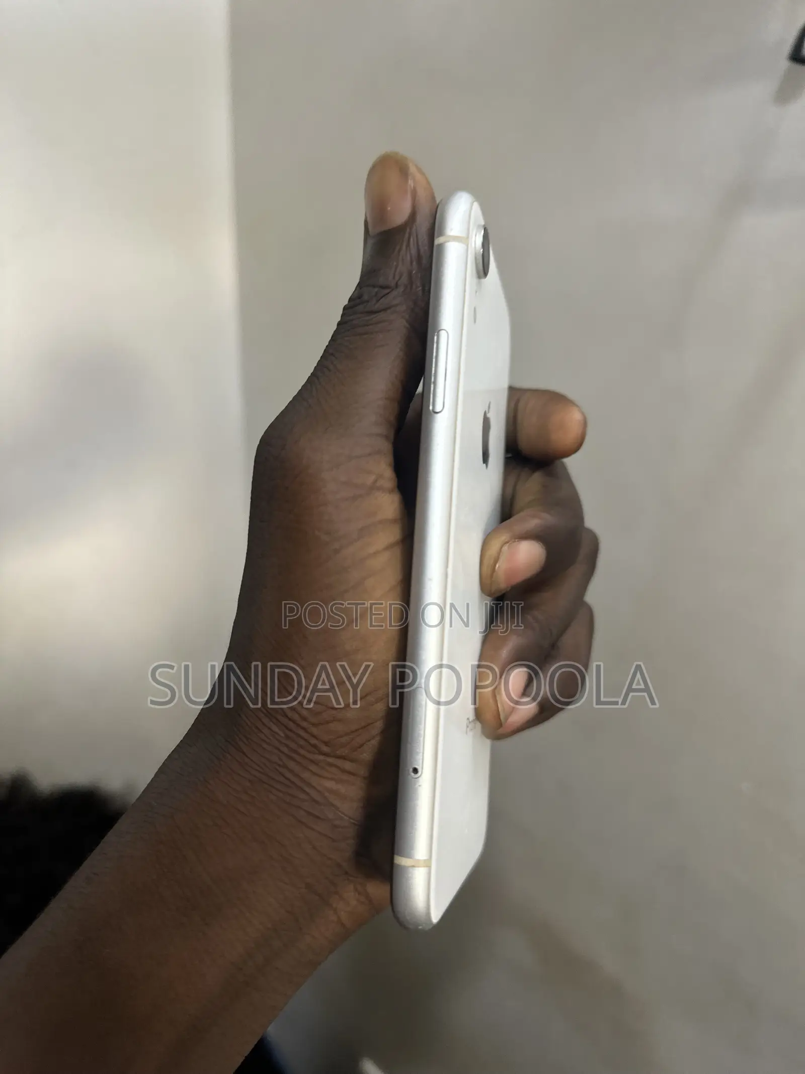 Apple iPhone XR 64 GB Silver
