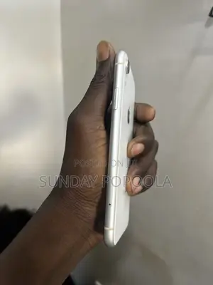 Apple iPhone XR 64 GB Silver