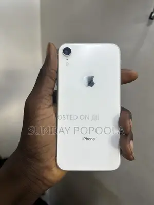 Apple iPhone XR 64 GB Silver