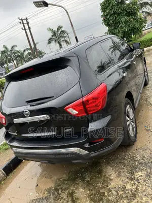 Nissan Pathfinder 2018 Black