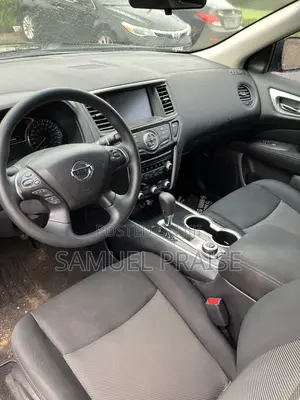 Nissan Pathfinder 2018 Black