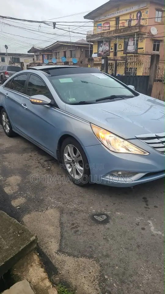 Hyundai Sonata 2012 Blue