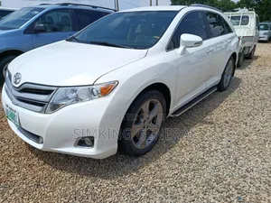 Toyota Venza LE 4dr Wagon (3.5L 6cyl 6A) 2014 White