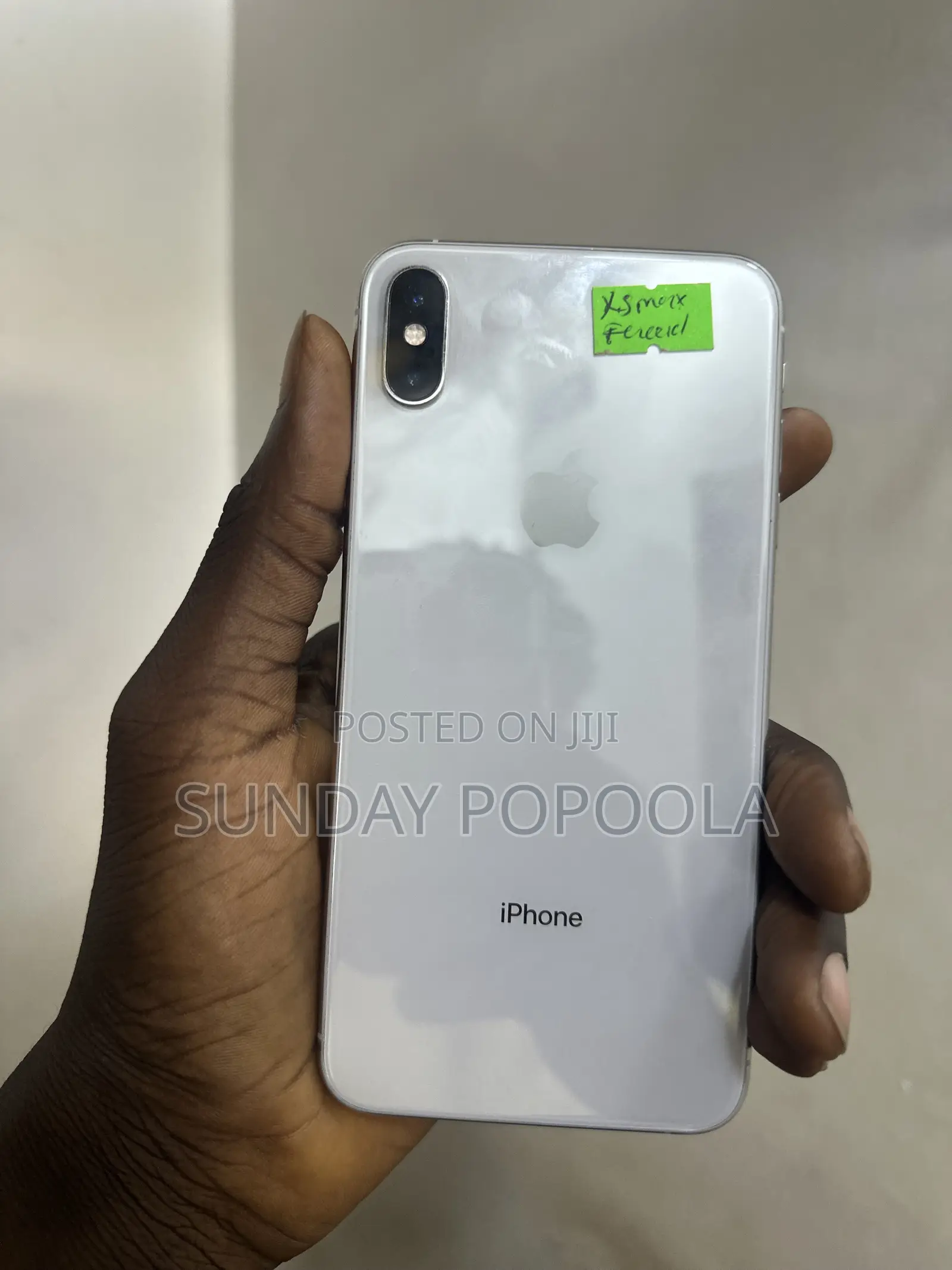 Apple iPhone XS Max 64 GB White