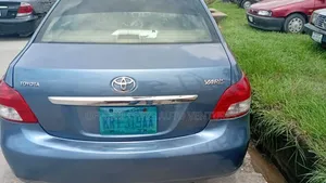 Toyota Yaris 2010 Blue