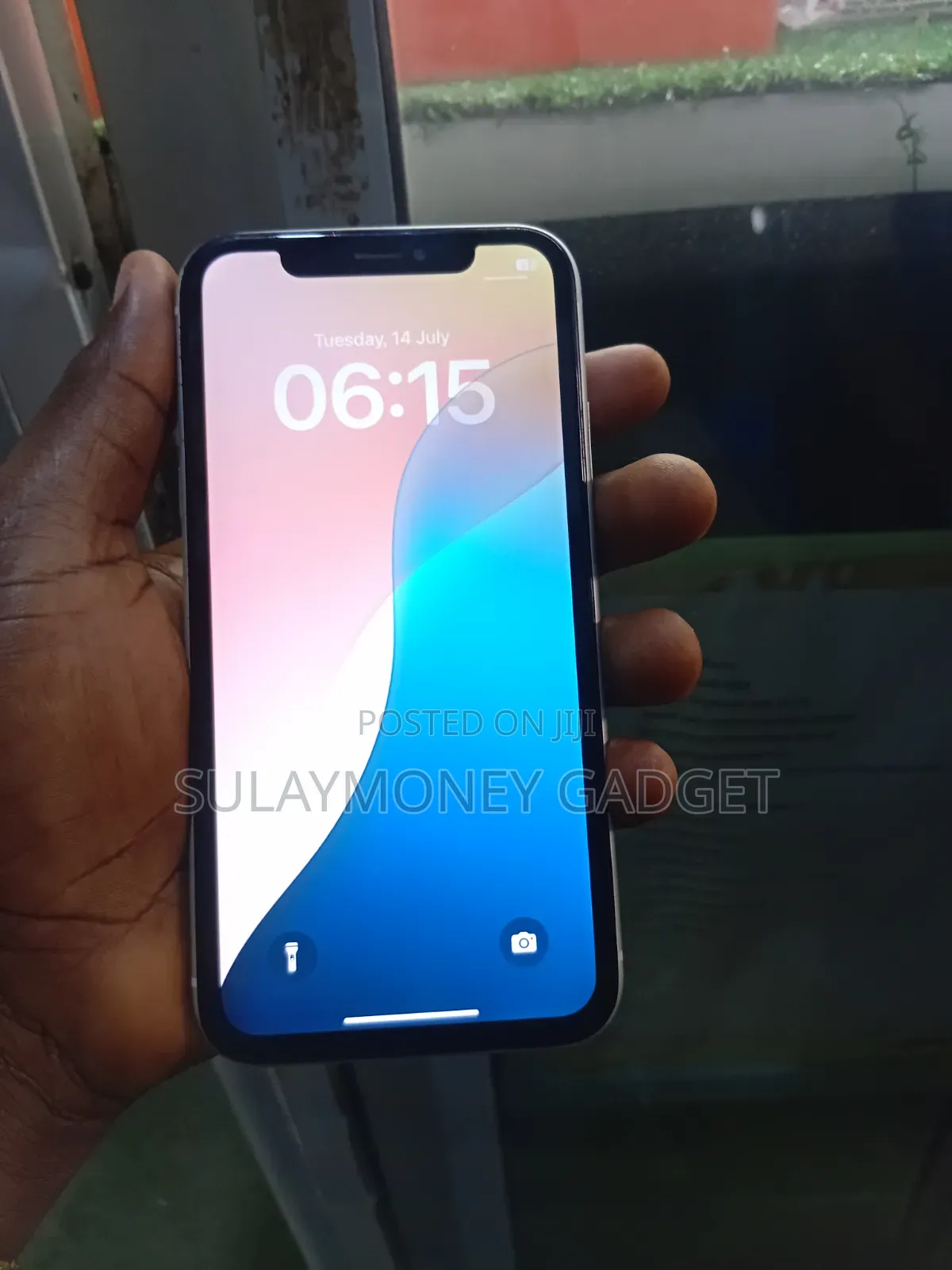 Apple iPhone XR 64 GB White