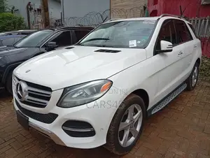 Mercedes-Benz GLE-Class 2017 Beige