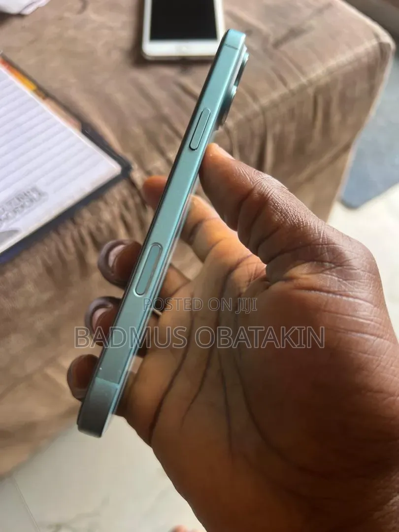 Apple iPhone 16 Plus 128 GB Green