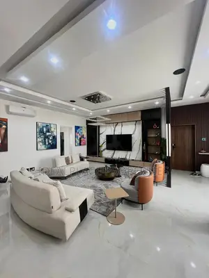 Furnished 3bdrm Apartment in Banana Island for sale