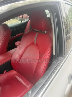 Toyota Camry XSE (2.5L 4cyl 8A) 2019 White