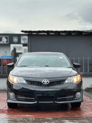 Toyota Camry SE 4dr Sedan (2.5L 4cyl 6A) 2012 Black