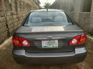 Toyota Corolla 2004 Gray