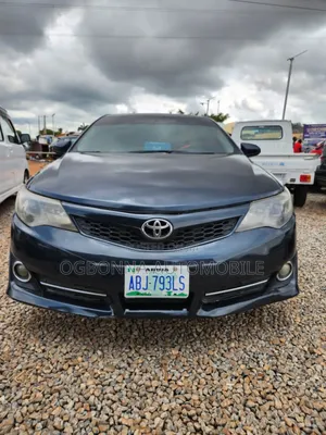 Toyota Camry LE 4dr Sedan (2.5L 4cyl 6A) 2013