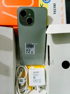 Tecno Spark 40 128 GB White