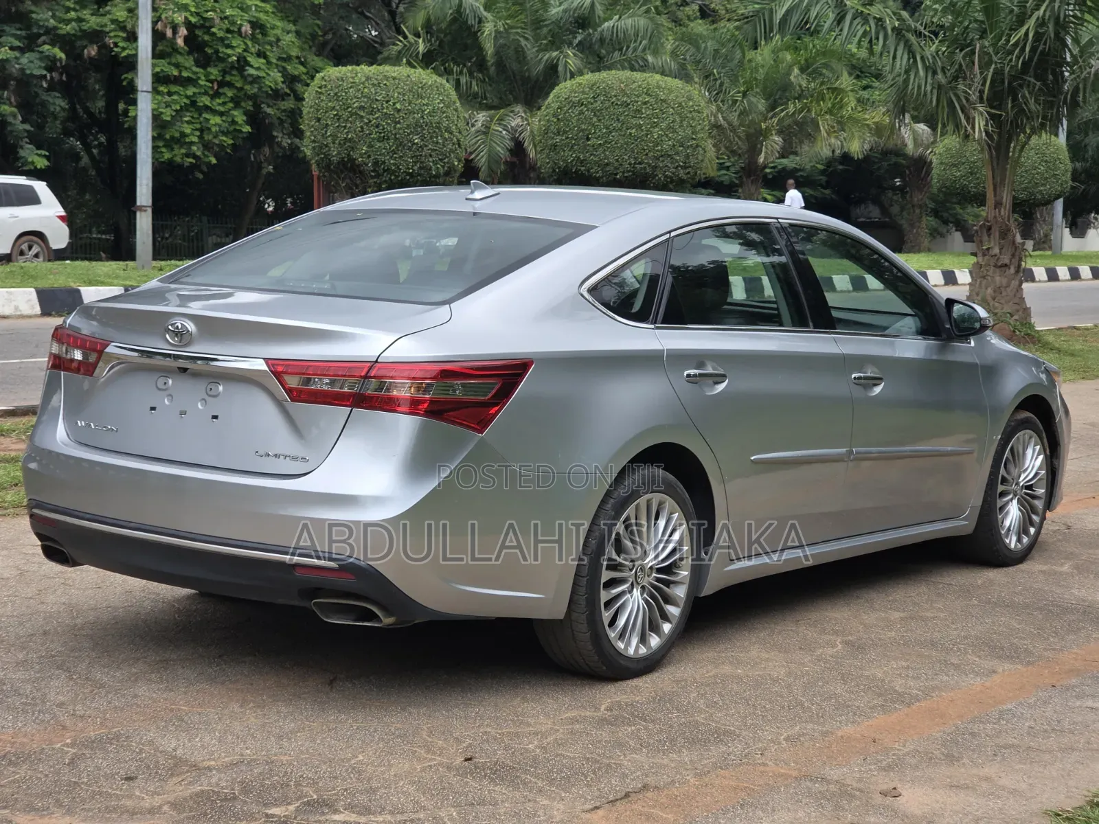 Toyota Avalon 2017 Silver
