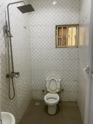 3bdrm Block of Flats in Durumi for rent