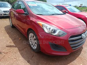 Hyundai Elantra 2016 Red