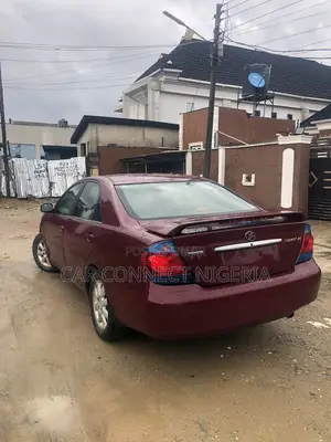 Toyota Camry XLE 4dr Sedan (2.4L 4cyl 5A) 2005 Red