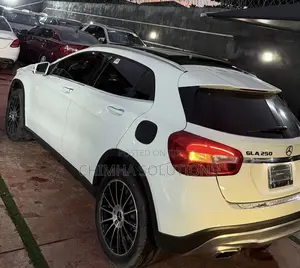 Mercedes-Benz GLA-Class 2016 White