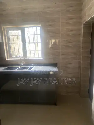Furnished 3bdrm Block of Flats in Durumi for rent