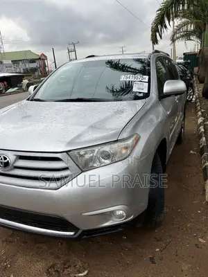 Toyota Highlander 2013 Silver