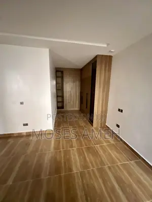 4bdrm Townhouse / Terrace in Mabushi for rent